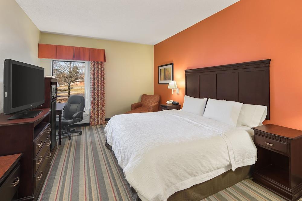 Hampton Inn Richmond-Меканиксвилл Экстерьер фото