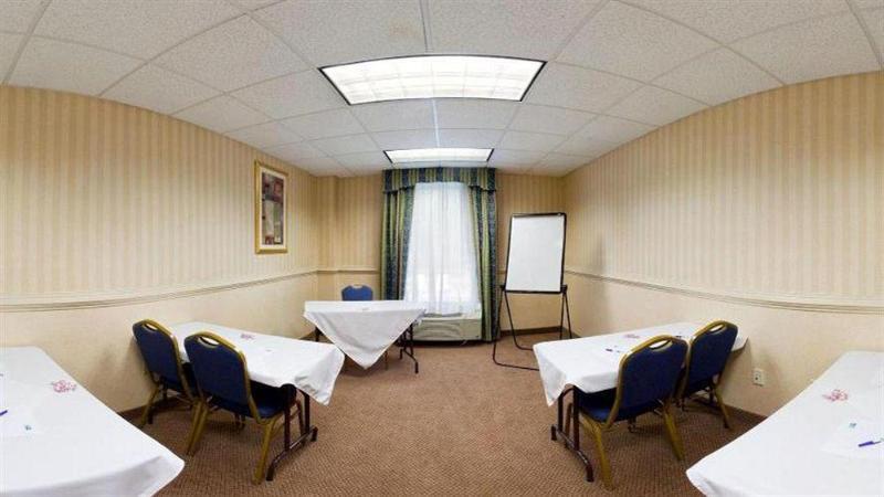 Hampton Inn Richmond-Меканиксвилл Экстерьер фото